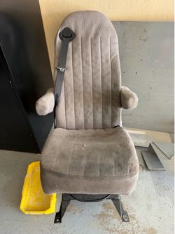 Special Van Seat for Ford, Mercedes-Benz Sprinter, Nissan, and Similar Vans