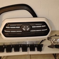 Parts 2018-23 Toyota Tacoma OEM