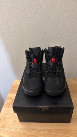 Air Jordan Retro 6 “Carmine” – Boys Size 6 – Black, White & Carmine Red