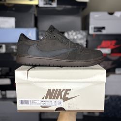 Size 10M - Jordan 1 “Travis Scott Velvet Brown”