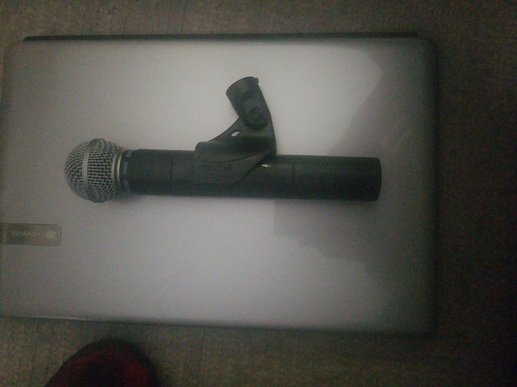 Shure SM58 Microphones