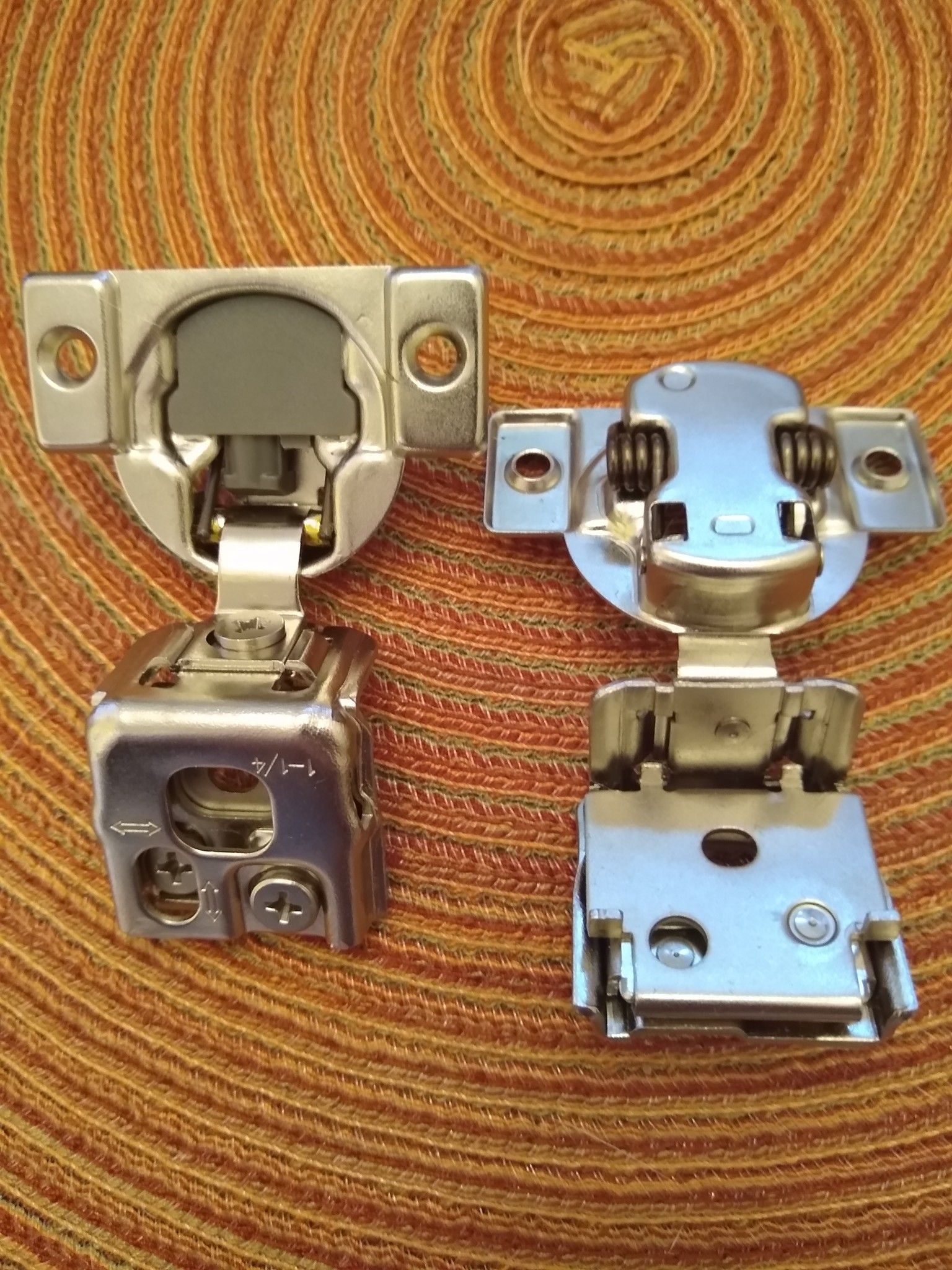 Soft Close Cabinet Door Hinges