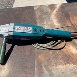 Makita 9207SPB - ▼7-inch 2 Speed Sander Polisher▼