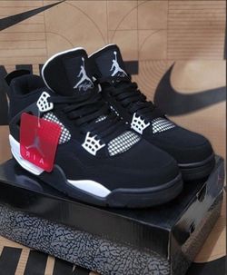 Jordan 4 Retro