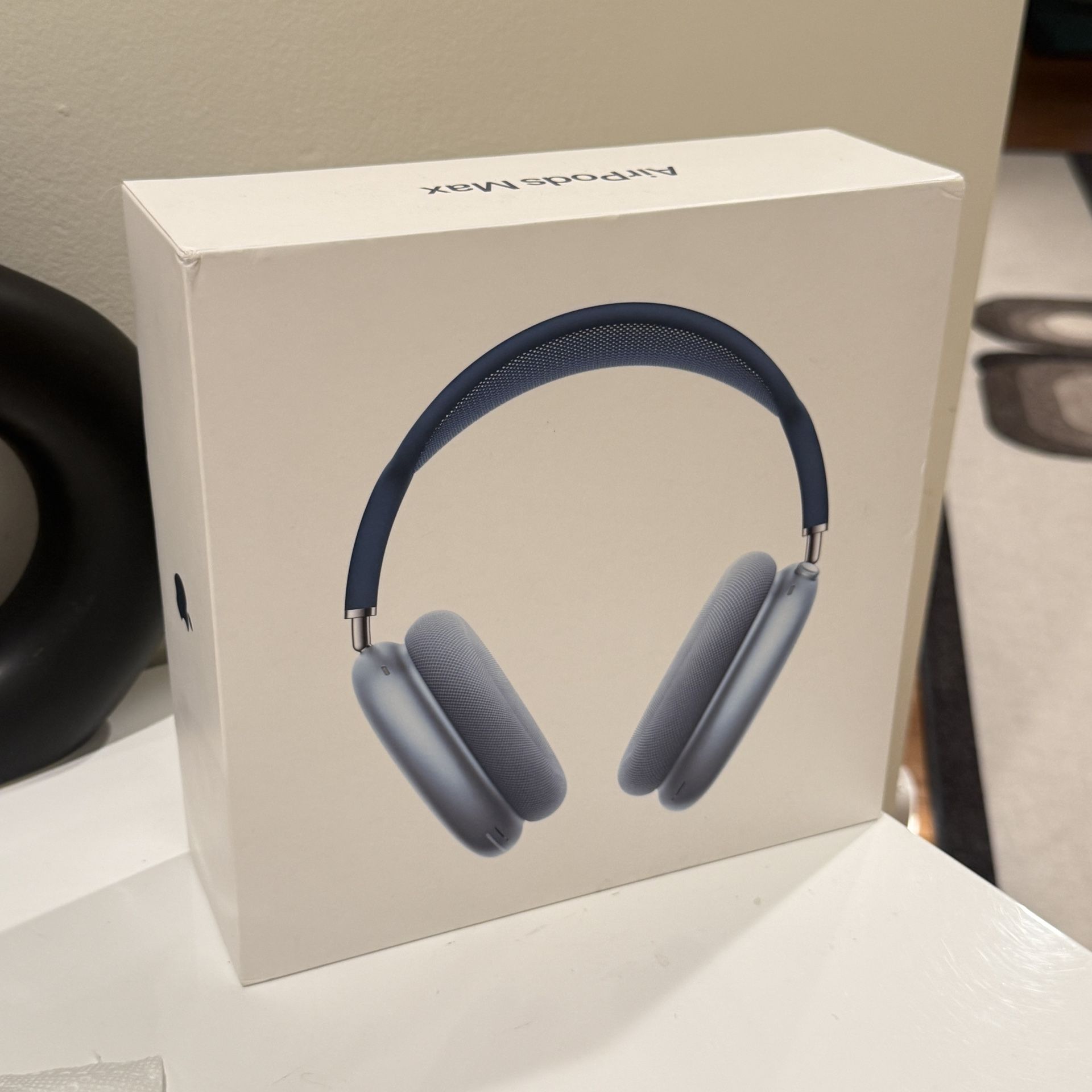 AirPod Max - Blue - First Generation- Lightning Port