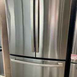 NEW OPEN BOX COUNTER DEPTH FRENCH STYLE GE REFRIGERATOR 