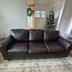 Pull-out Leather Sleeper Sofa Couch