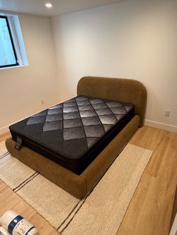 ELITE Glacier ❄️- Advanced Cold-Touch Technology. Stays Cool All Night. Black Diamond Luxury. Queen size mattress   Cold-Touch Fabric - Stays cool to 