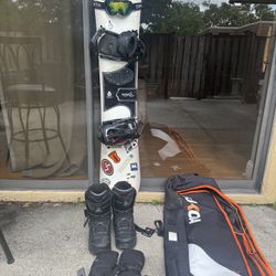 Snowboard Full Kit – Board + Boots + Goggles + Bag