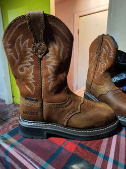 Botas 👢 para el trabajo de casquillo  son  7M NINGO