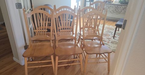 4 Canadel table chairs and 2 Canadel Swivel Counter Top Bar Stools
