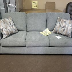 SOFA AND LOVESEAT SET NEW 