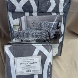 Reversible Quilt W/ Pillow Shams & Sheet Set