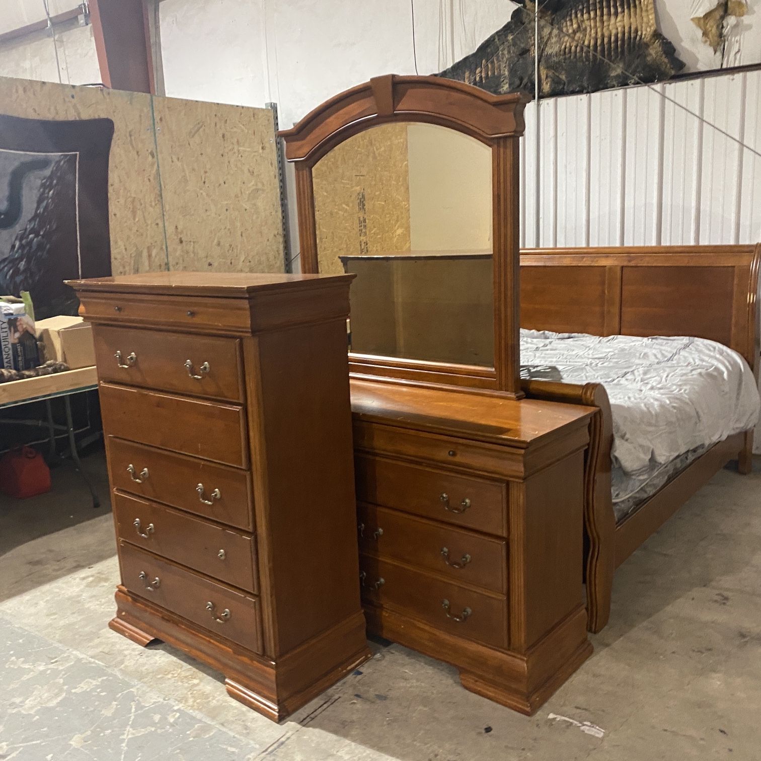 $199 queen bed set for Sale in Stockbridge, GA - OfferUp