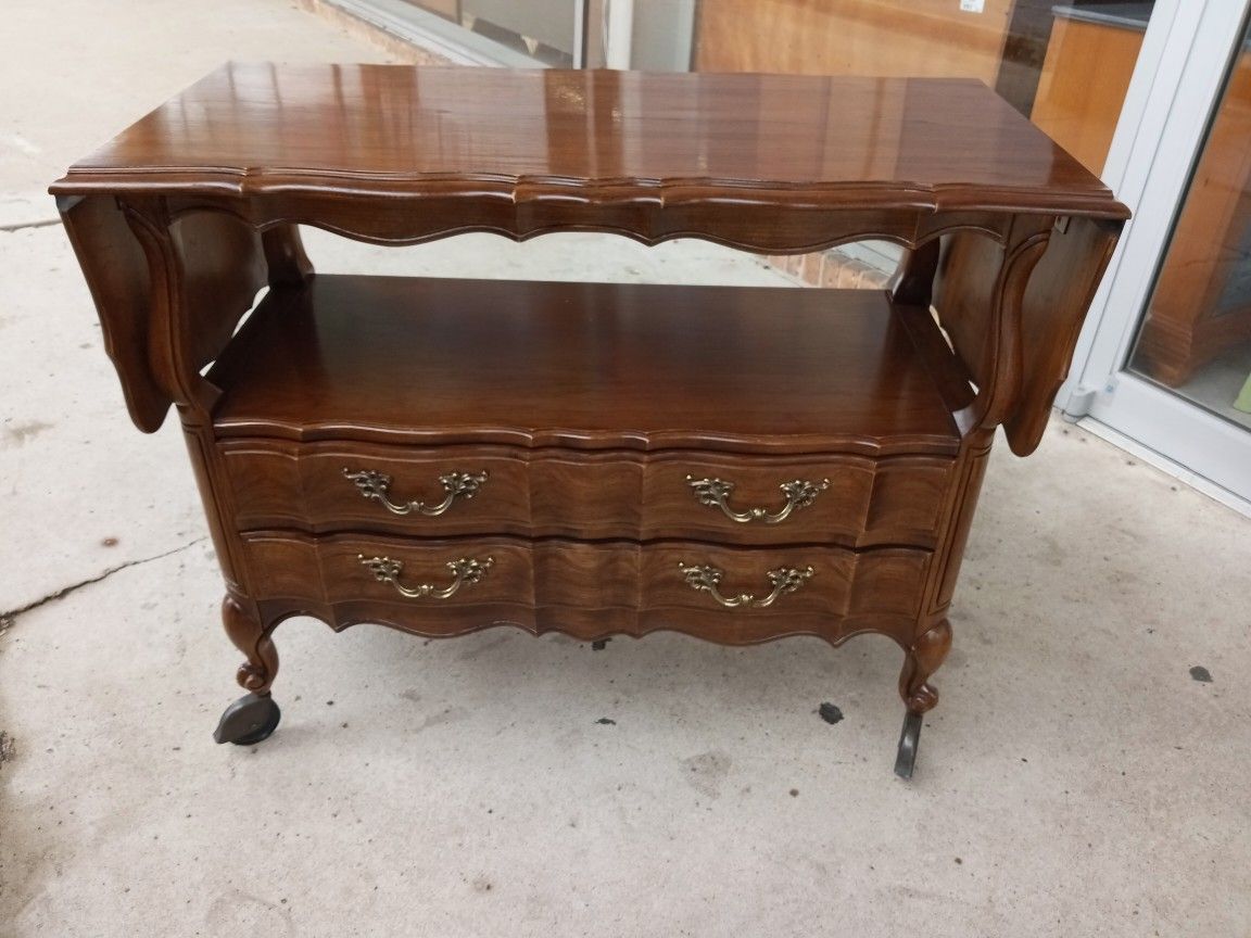French Provincial Thomasville Server/Coffee ☕ Bar/🍺 Cabinet...38"×19"x31" Tall