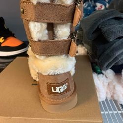 Uggs Sz 7 $75