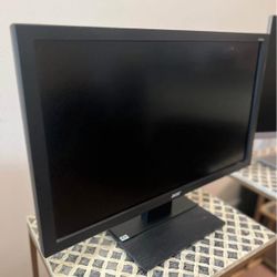 Monitor 24”