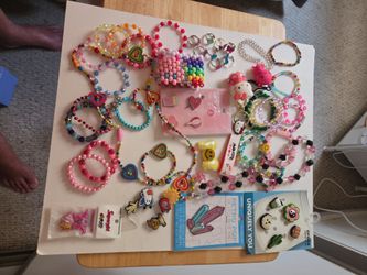 Costume jewelry accessories girls beads lot