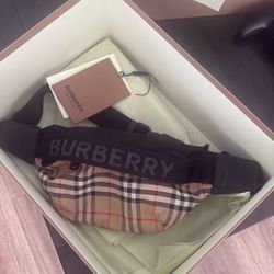 Burberry X ECONYL Fanny Pack