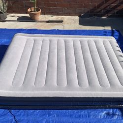 Air Mattress 