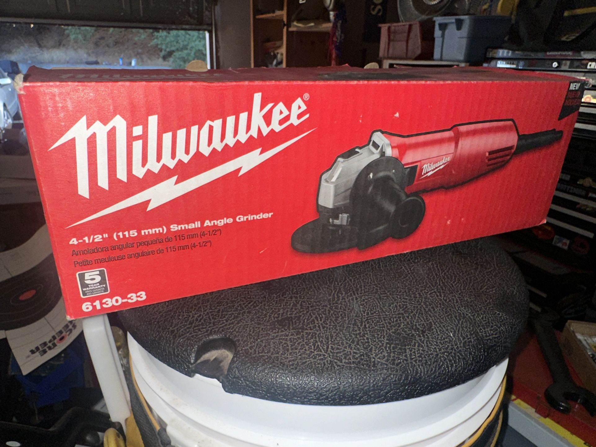Milwaukee 4-1/2" (115 mm) Small Angle Grinder