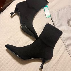 Mía Naommi Boots Color: black, Size 11