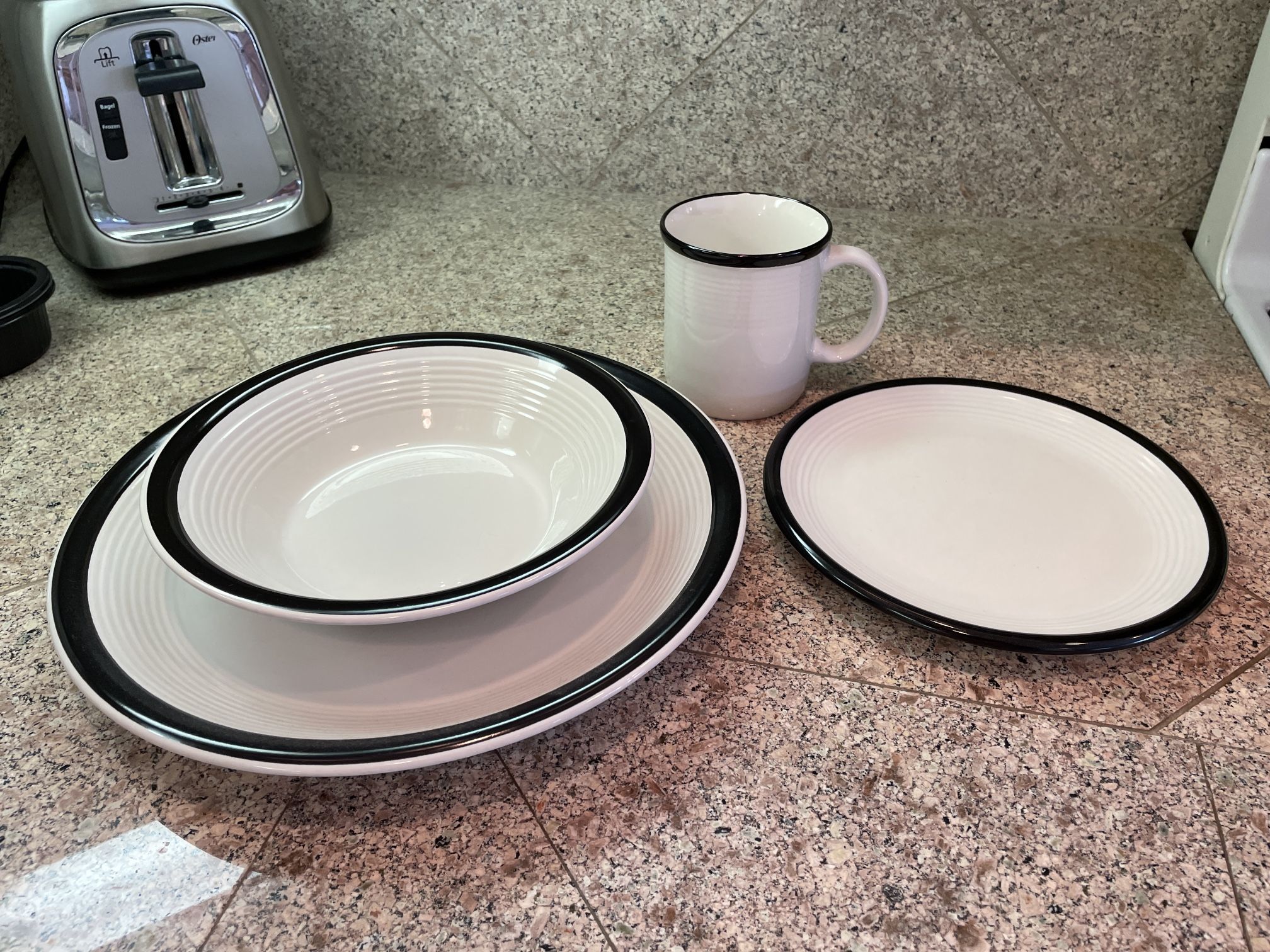 Stoneware – Set Of 10 Place Settings, Rio Century Brand, Made In Japan
