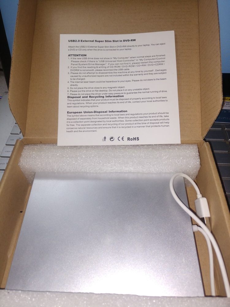 USB2.0 External Super Slim Slot in DVD-RW