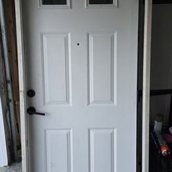 Entrance metal door