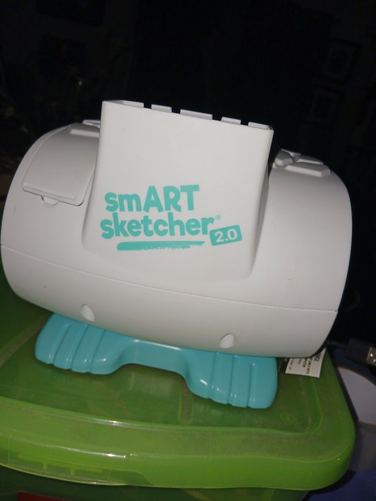BRAND NEW SMART SKETCHER 20 THIS ON SALE NOW 120 WALMART REG PRICE I PAID 160 1ST 40 GETS IT FIRM TOO.