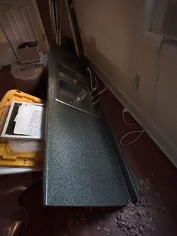 FREE kitchen countertop
