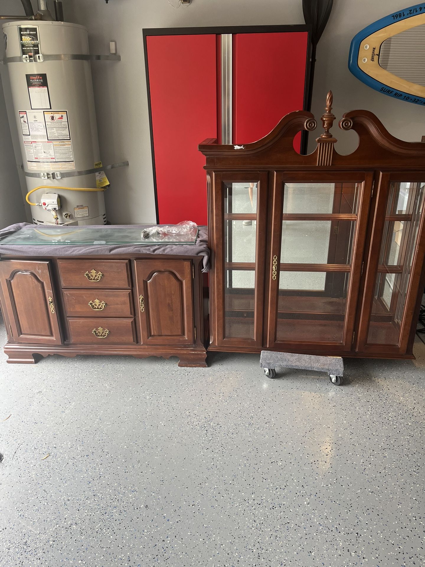 Lighted China Hutch And Cabinet