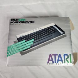 Atari 600XL Home Computer 8-bit Vintage 1983 With Box