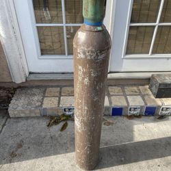 Helium Tank