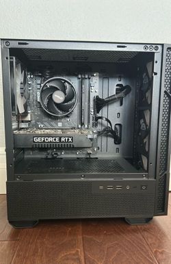 Gaming pc (black)