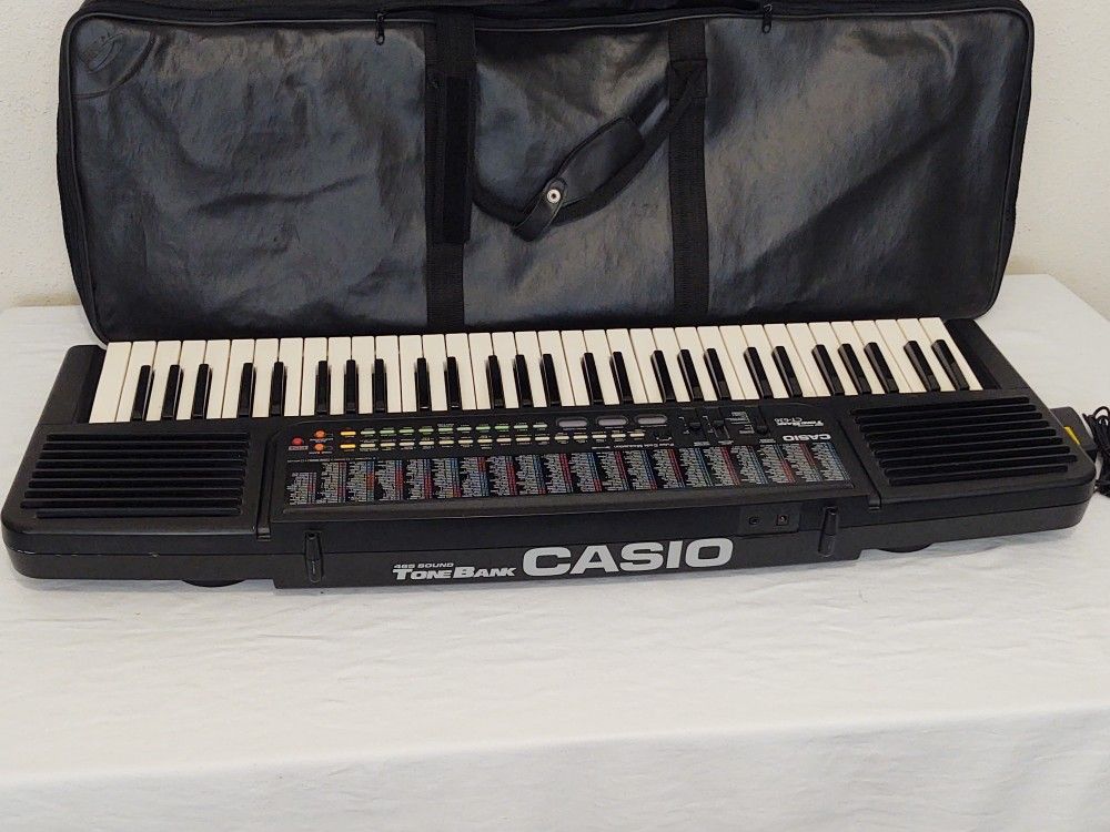Casio CT-636 465 Sound Tone Bank 61-Key Keyboard for Sale in