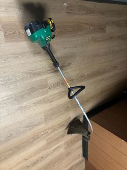 Gas weed wacker runs great