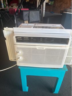 Toshiba 5,000 BTU Window Type Air Conditioner, model RAC-WK0512CMRU,