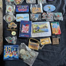 Disney Pins And Buttons