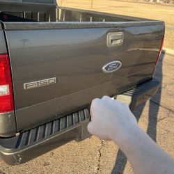 2005 Ford F-150 XLT 4x4 – 145k Miles