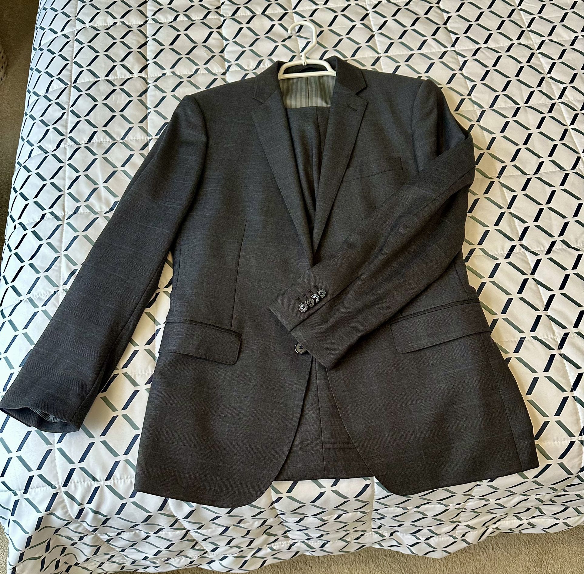 Banana Republic Suit Size 38