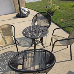 Bistrol table with 4 chairs.