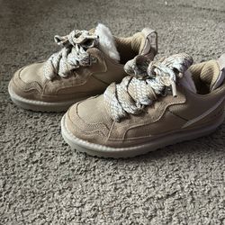 Ugg Lowmel Size 8 In Women’s 