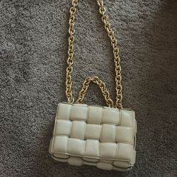 Authentic Bottega Veneta Chain Cassette Bag - Padded Leather - Cream/Chalk