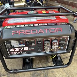PREDATOR 4375 Watt Gas-Powered Portable Generator