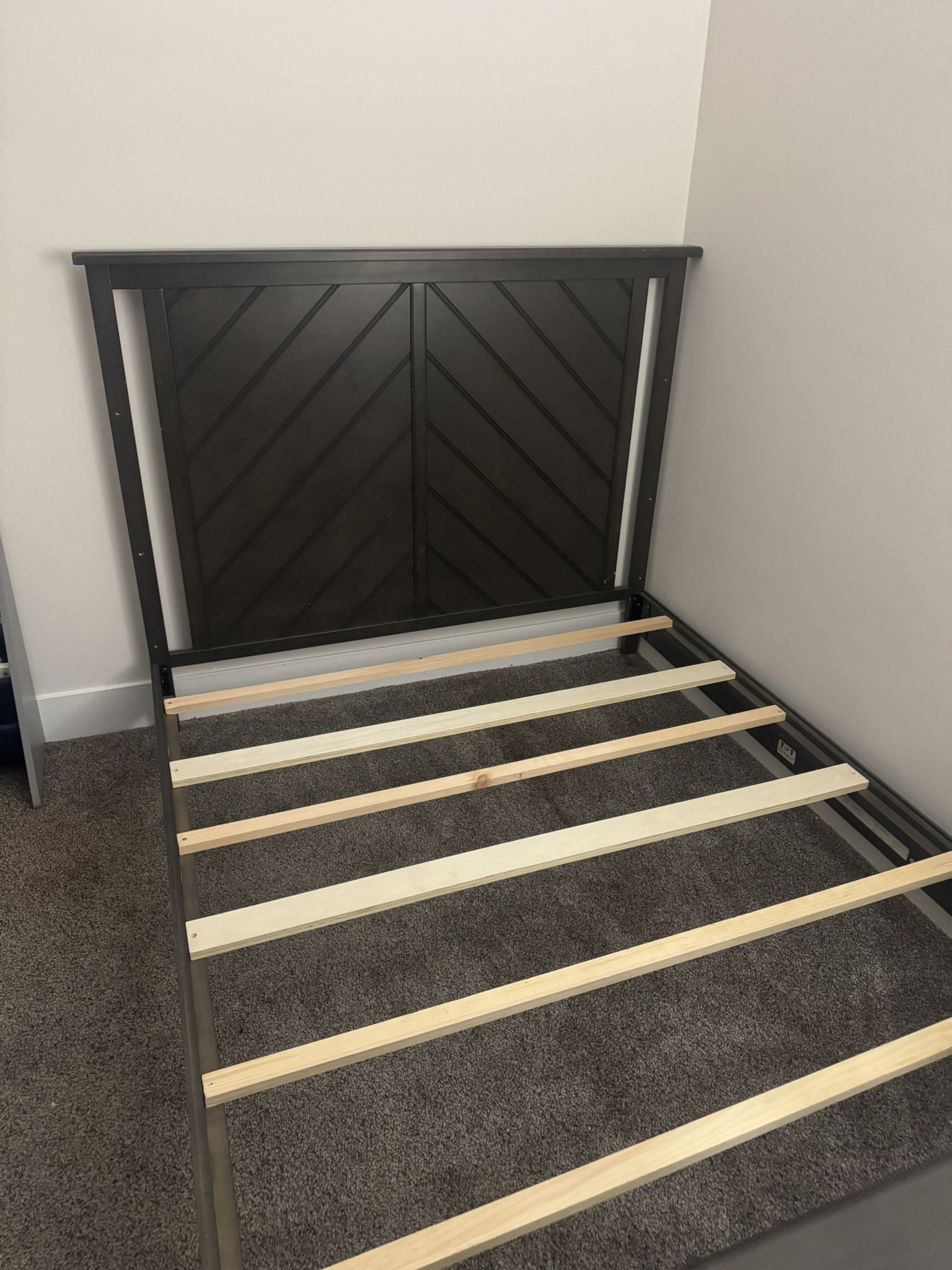 Full Size Dark brown Wooden bed