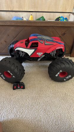 Spiderman monster truck