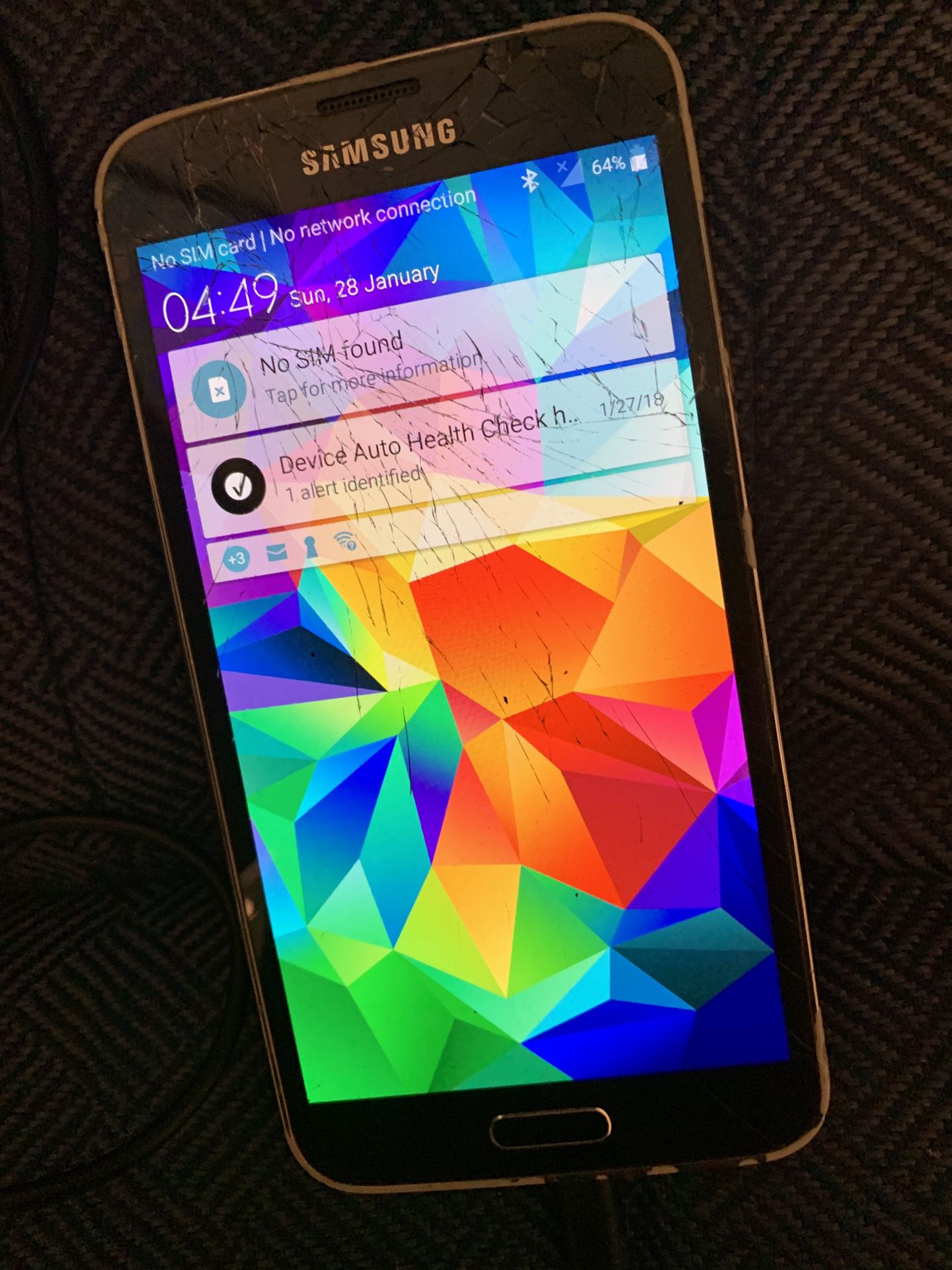 Verizon wireless unlocked Cell Phone S5 small cracked No shippingon screen 35 firm