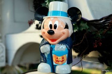 Disney Mickey Mouse Hatbox Ghost Halloween Costume Souvenir Popcorn Bucket