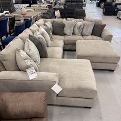 [OM] 🟪 Only $45 initial then take it home 🏡 Brand New  Ardsley 4 Piece Sectional With Chaise